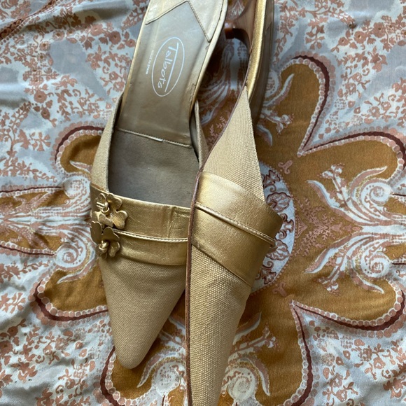 Talbots mules. Tan fabric with gold metallic accents. - Picture 2 of 3